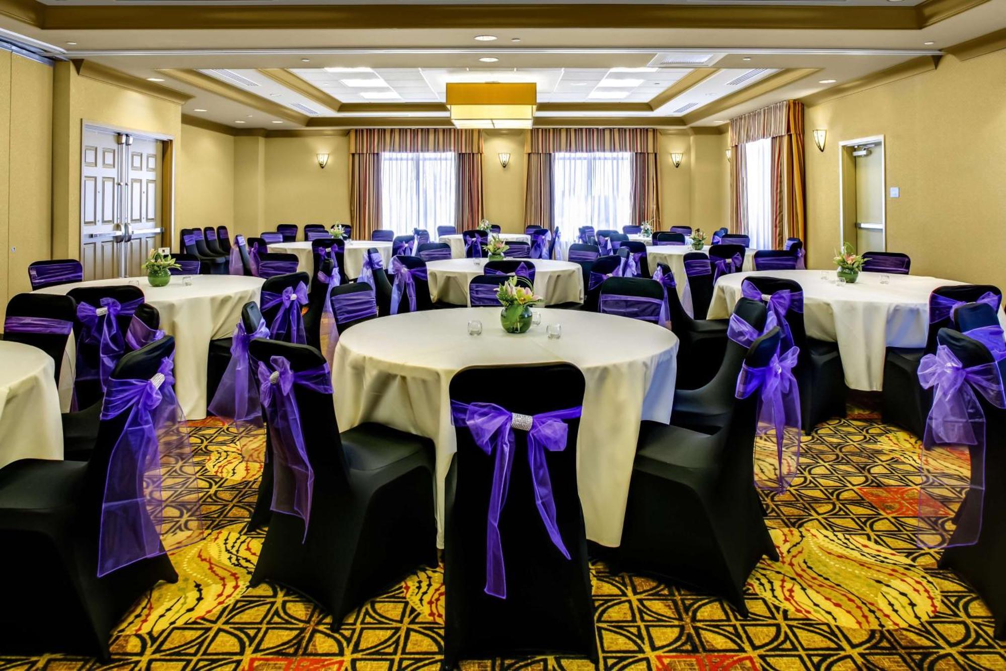 Hilton Garden Inn Pittsburgh/Cranberry Cranberry Township Bagian luar foto