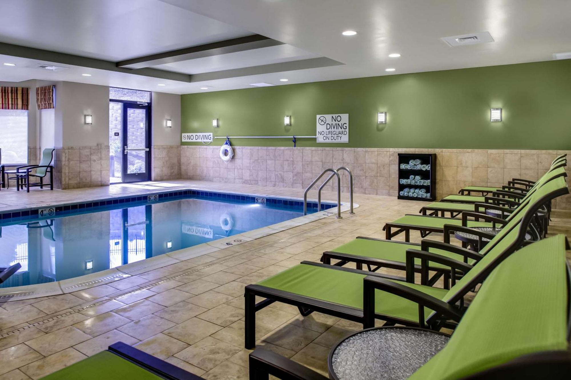 Hilton Garden Inn Pittsburgh/Cranberry Cranberry Township Bagian luar foto